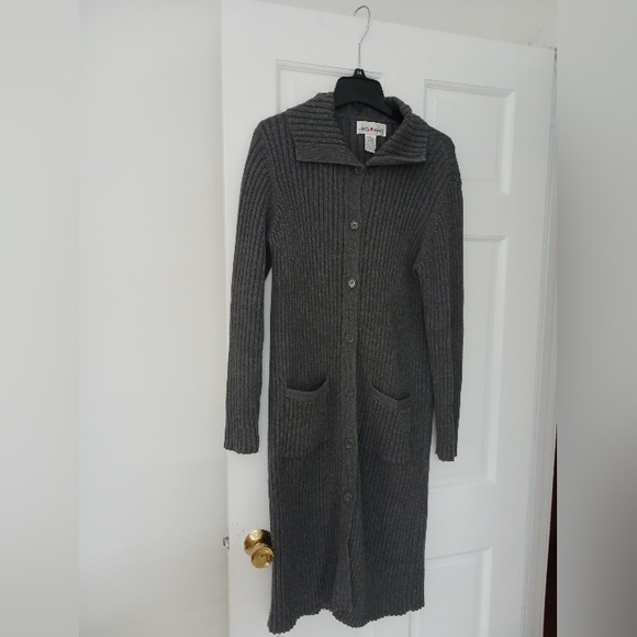 Jones Wear Gray Buttoned Cardigan - Picture 2 of 5